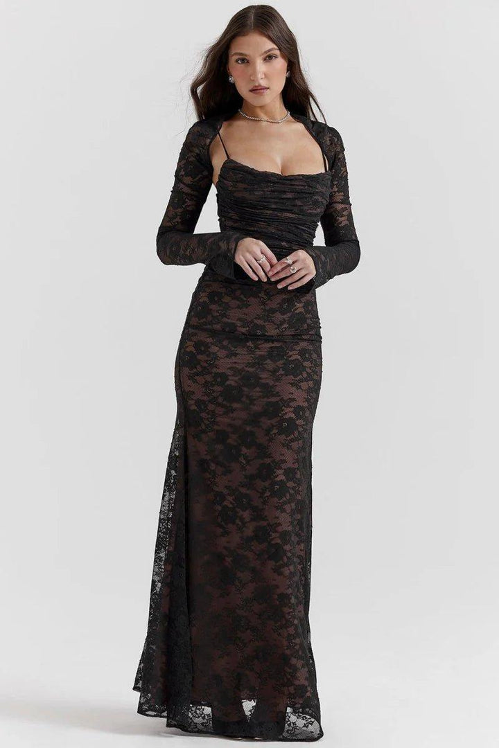 Noa – Vestido maxi de encaje con mangas largas y detalles transparentes