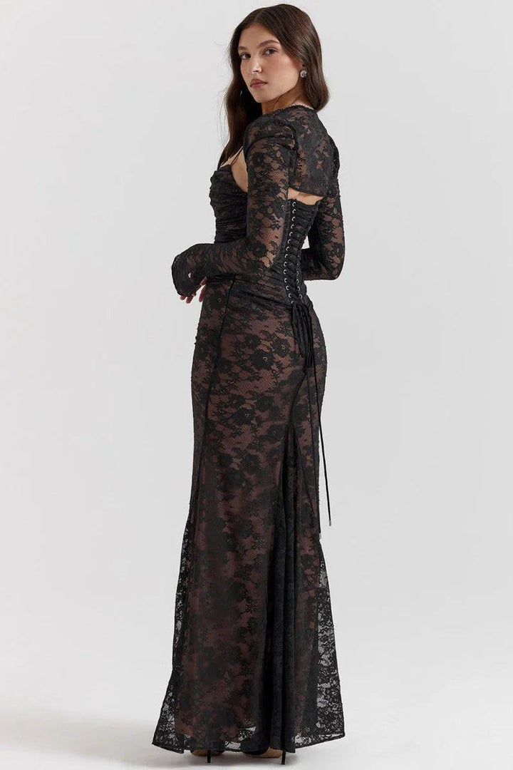 Noa – Vestido maxi de encaje con mangas largas y detalles transparentes