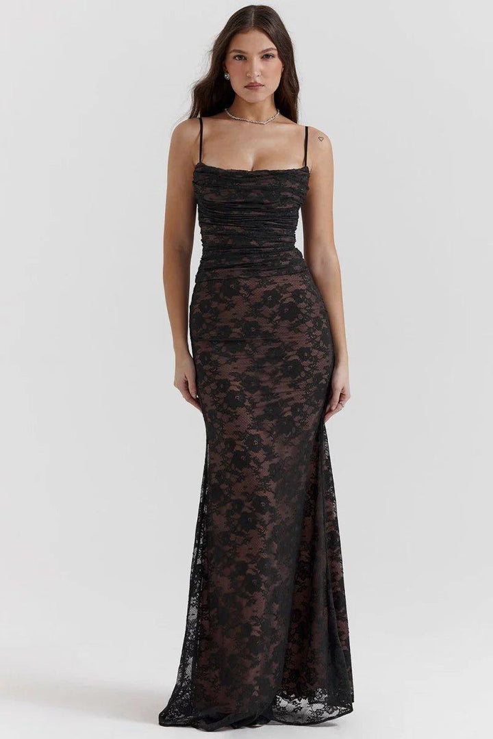 Noa – Vestido maxi de encaje con mangas largas y detalles transparentes