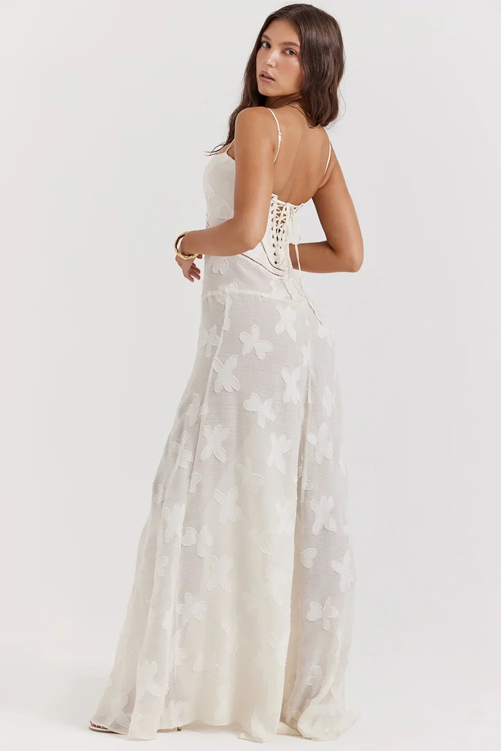 Vestido maxi femenino con encaje floral y tirantes delgados