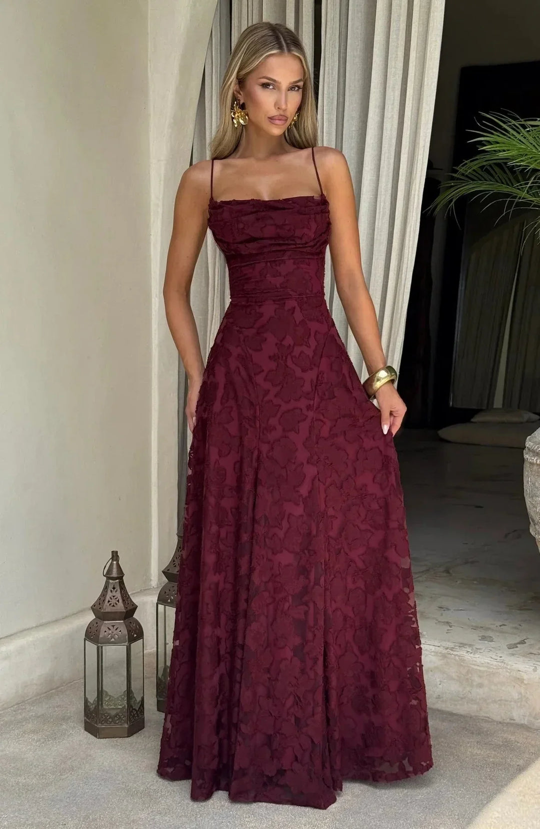 Vestido maxi floral sin mangas para mujeres