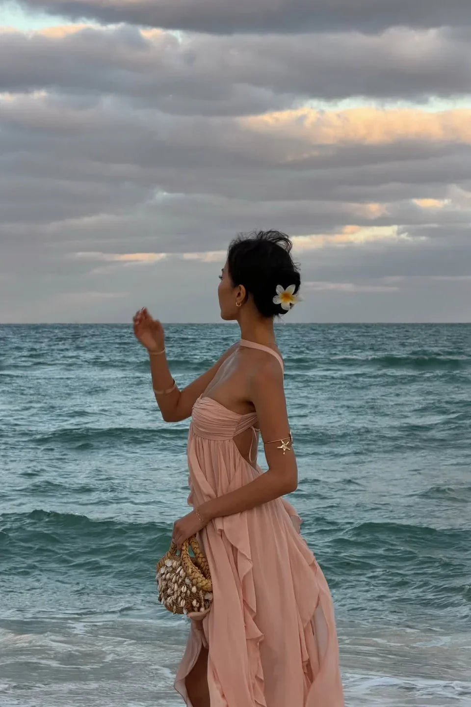 Vestido maxi rosa con volantes para mujer