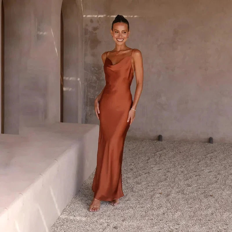 Vestido maxi de satén para mujer con cuello drapeado, sin mangas