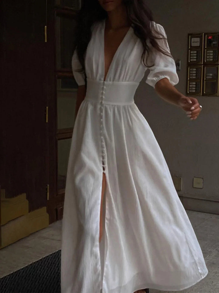Vestido maxi ajustado con botones y mangas abullonadas
