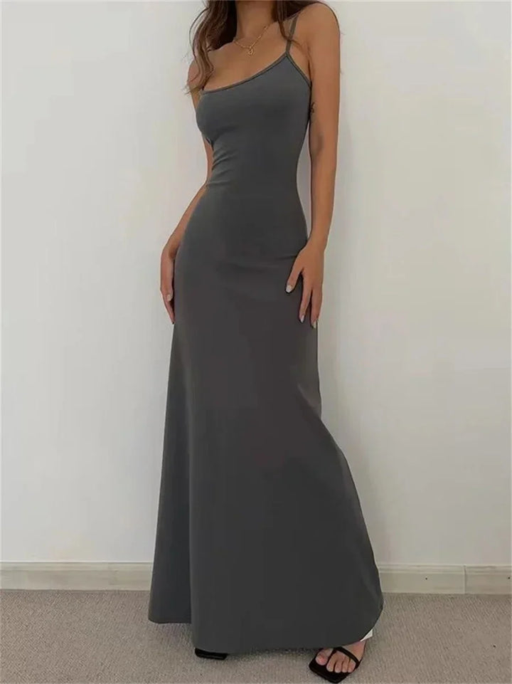 Vestido maxi ajustado de mujer con tirantes finos para el verano