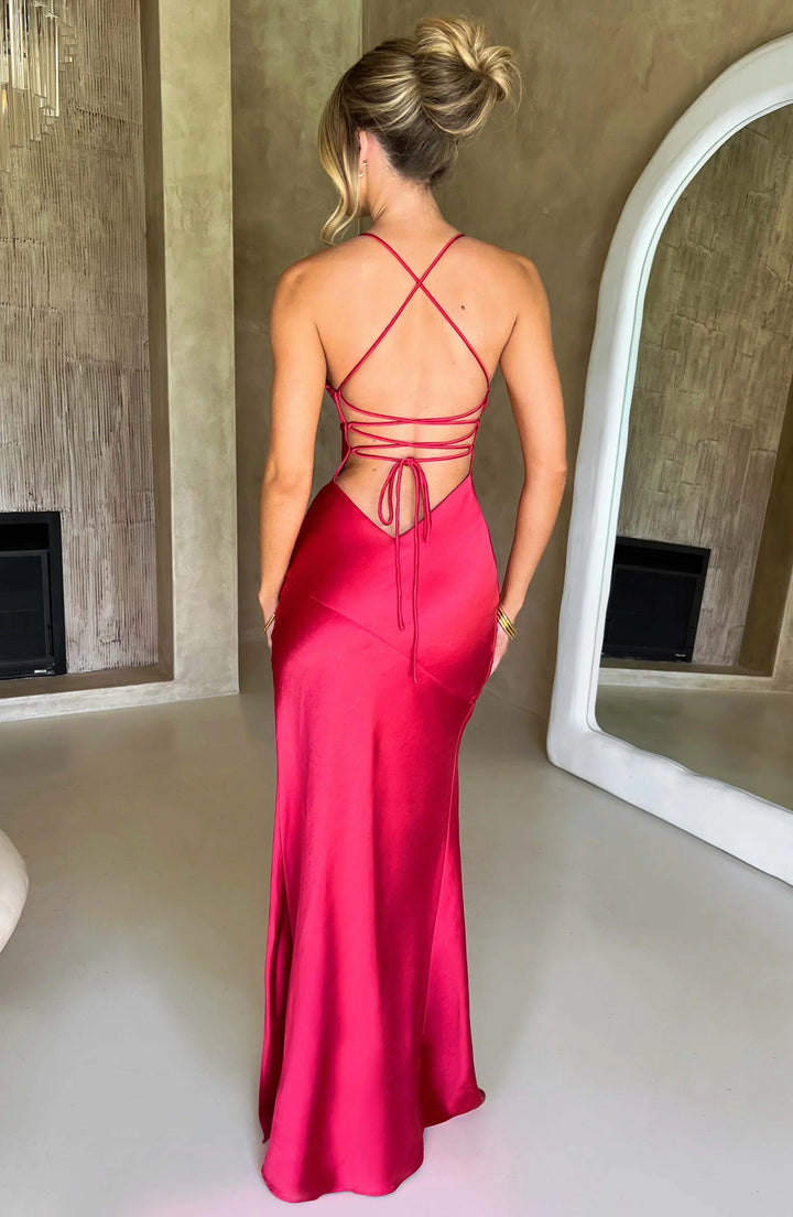 Vestido maxi de satén para la noche con escote en V y tirantes delgados