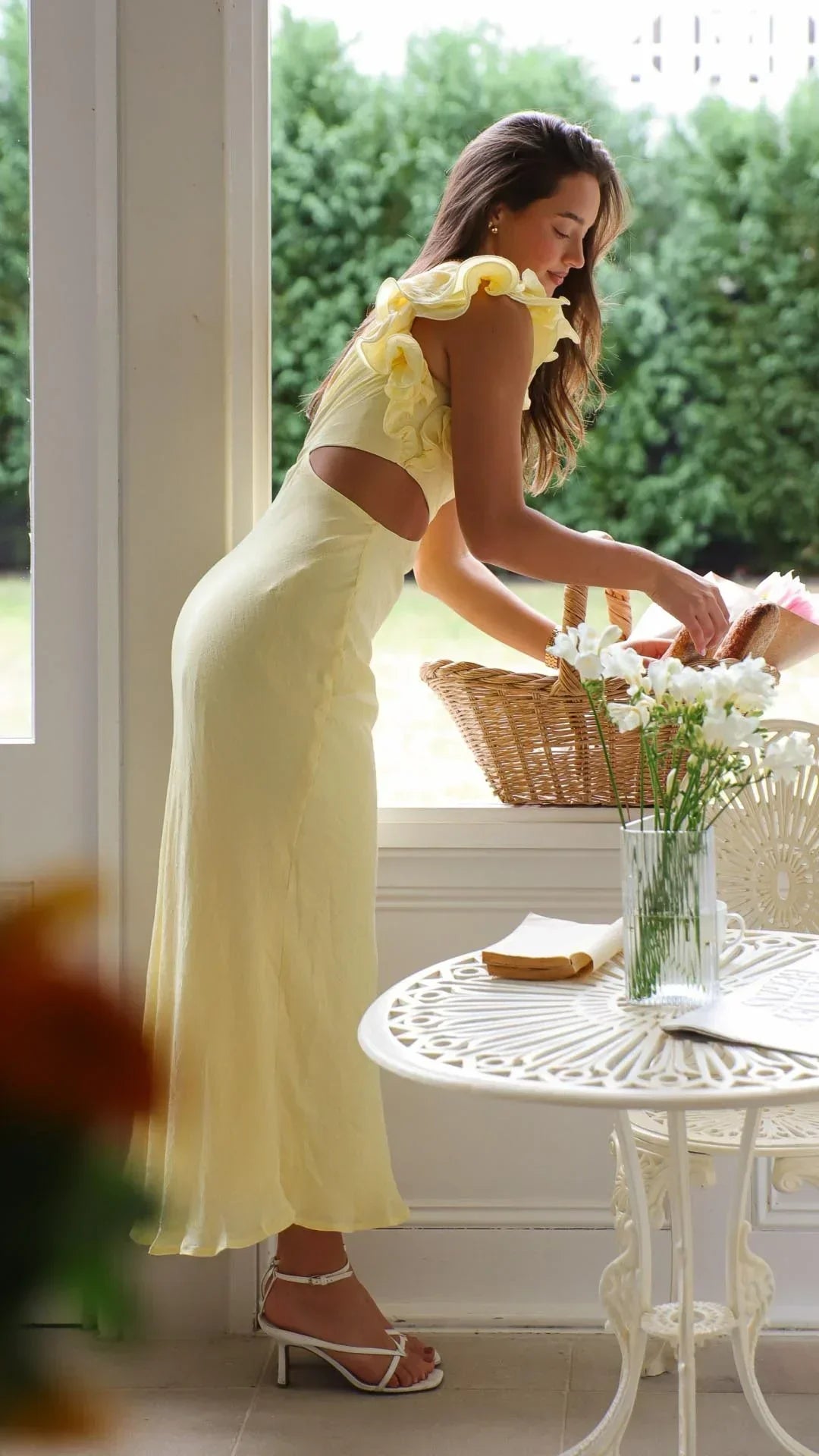 Vestido maxi asimétrico amarillo para mujeres para noches elegantes