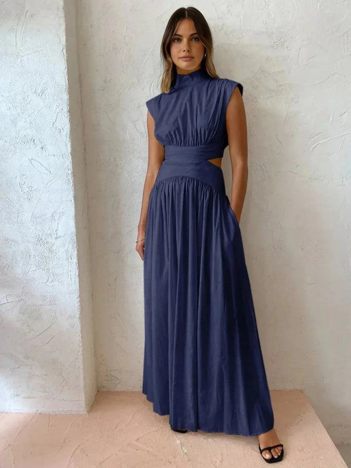 Vestido maxi de verano para mujer con cuello alto y cortes