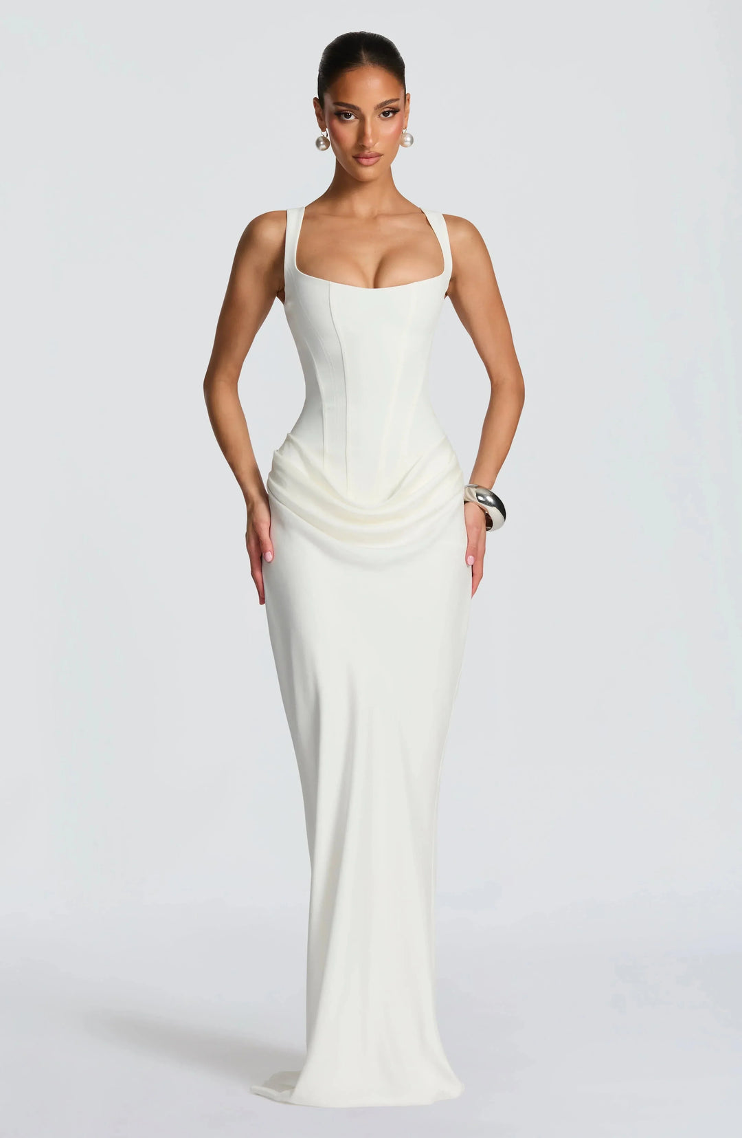 Noa | Vestido largo ajustado con espalda descubierta