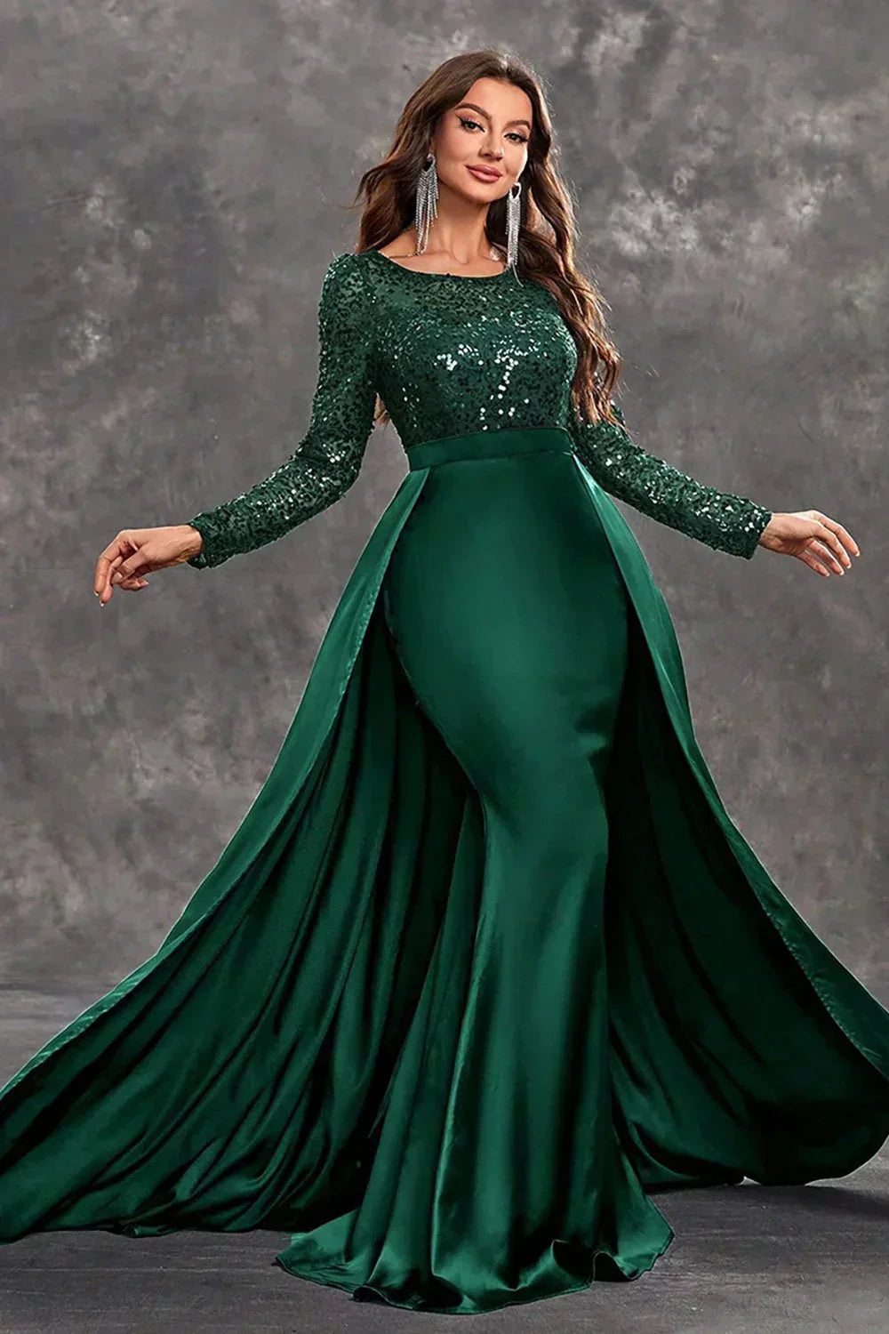 Vestido largo de noche con lentejuelas y falda fluida