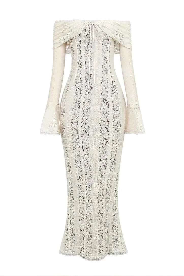 Vestido Maxi de Encaje con Fruncidos