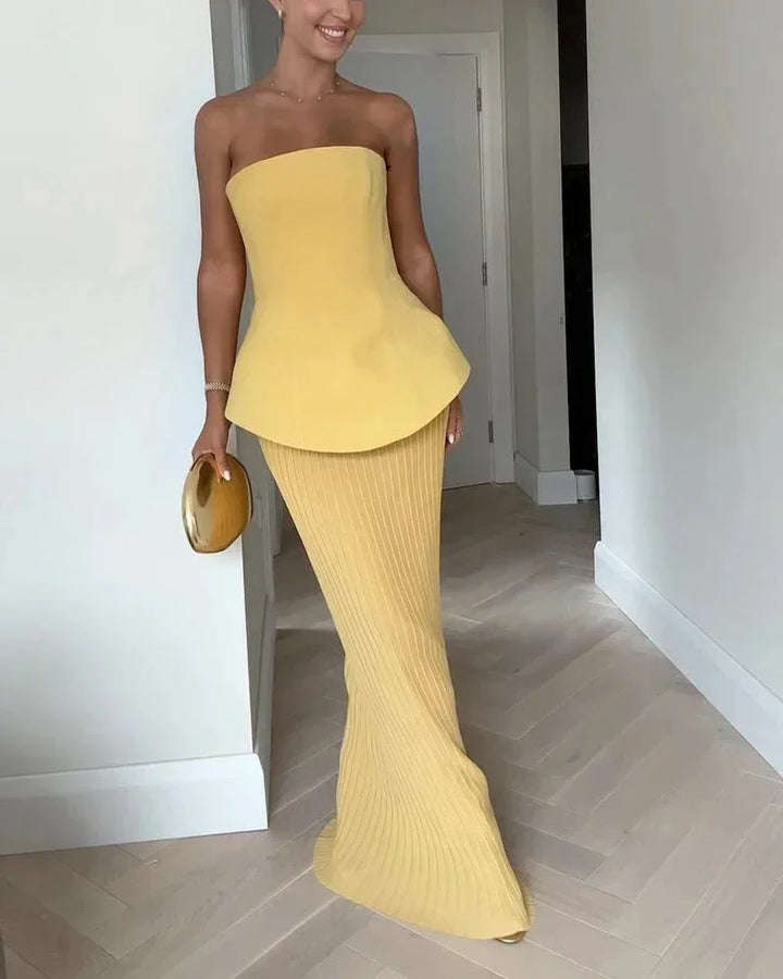 Conjunto a juego amarillo con bustier y falda midi acanalada