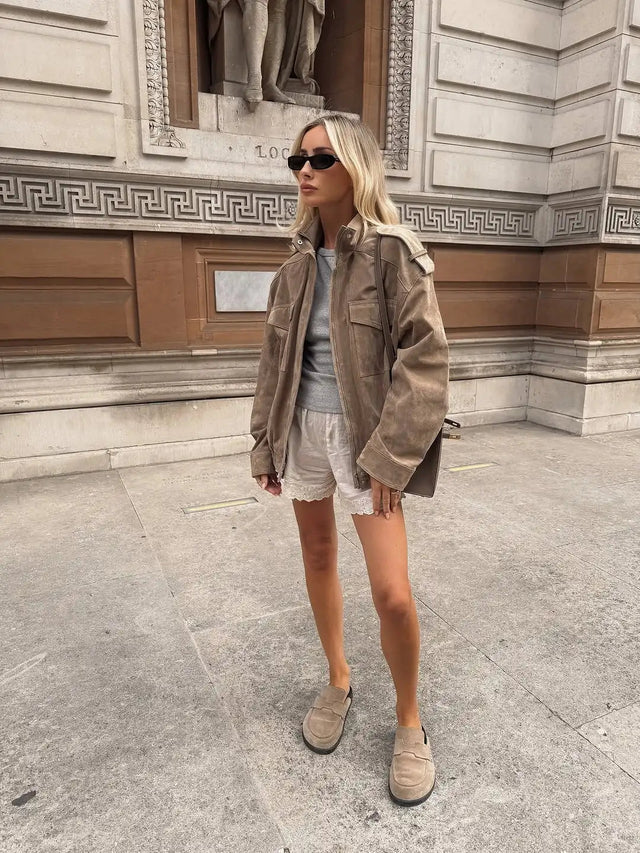 Chaqueta bomber de señora con mangas largas y bolsillos